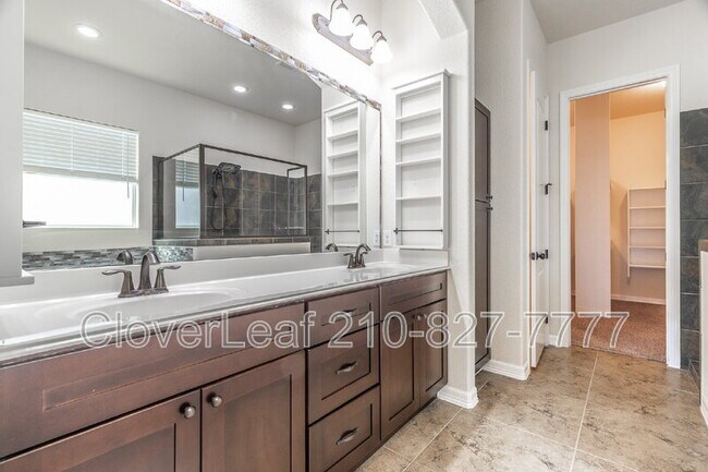 Building Photo - 6126 Lowrie