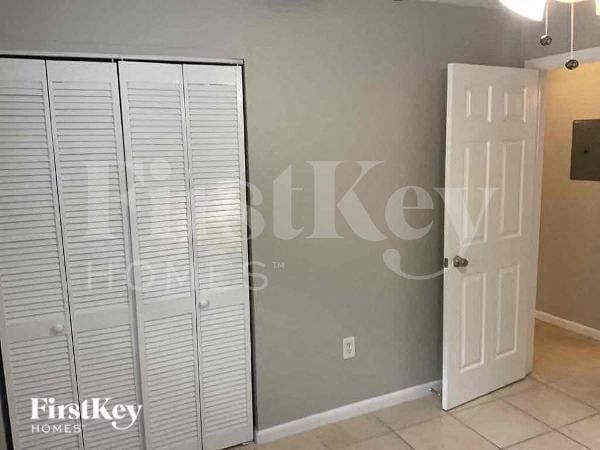 Building Photo - 8313 Oleander Ln
