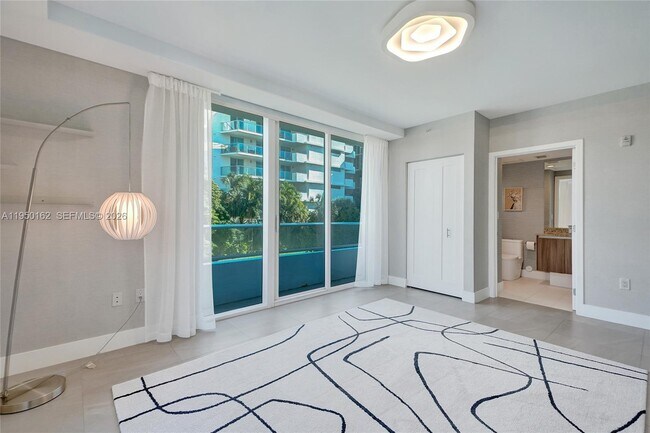 Building Photo - 1170 101st St