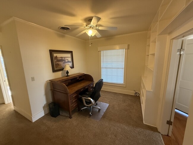 Building Photo - 1316 S Johnston Ave