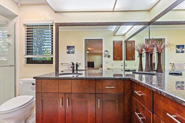 Building Photo - 4814 Country Oaks Blvd