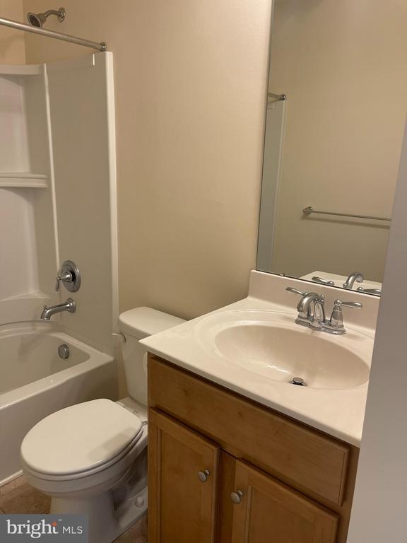 Building Photo - 241 Rossnakill Rd