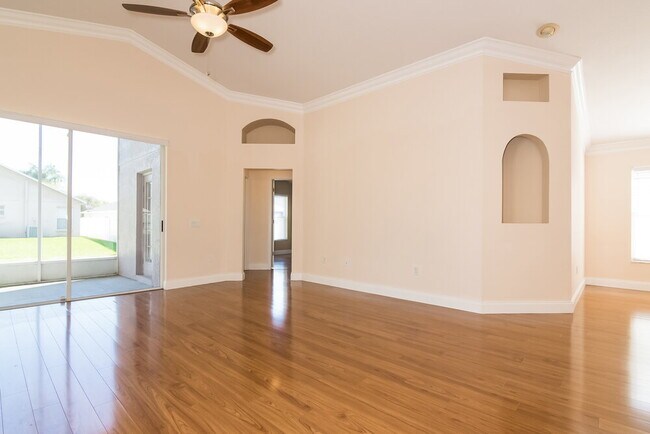 Building Photo - 25442 7 Rivers Cir