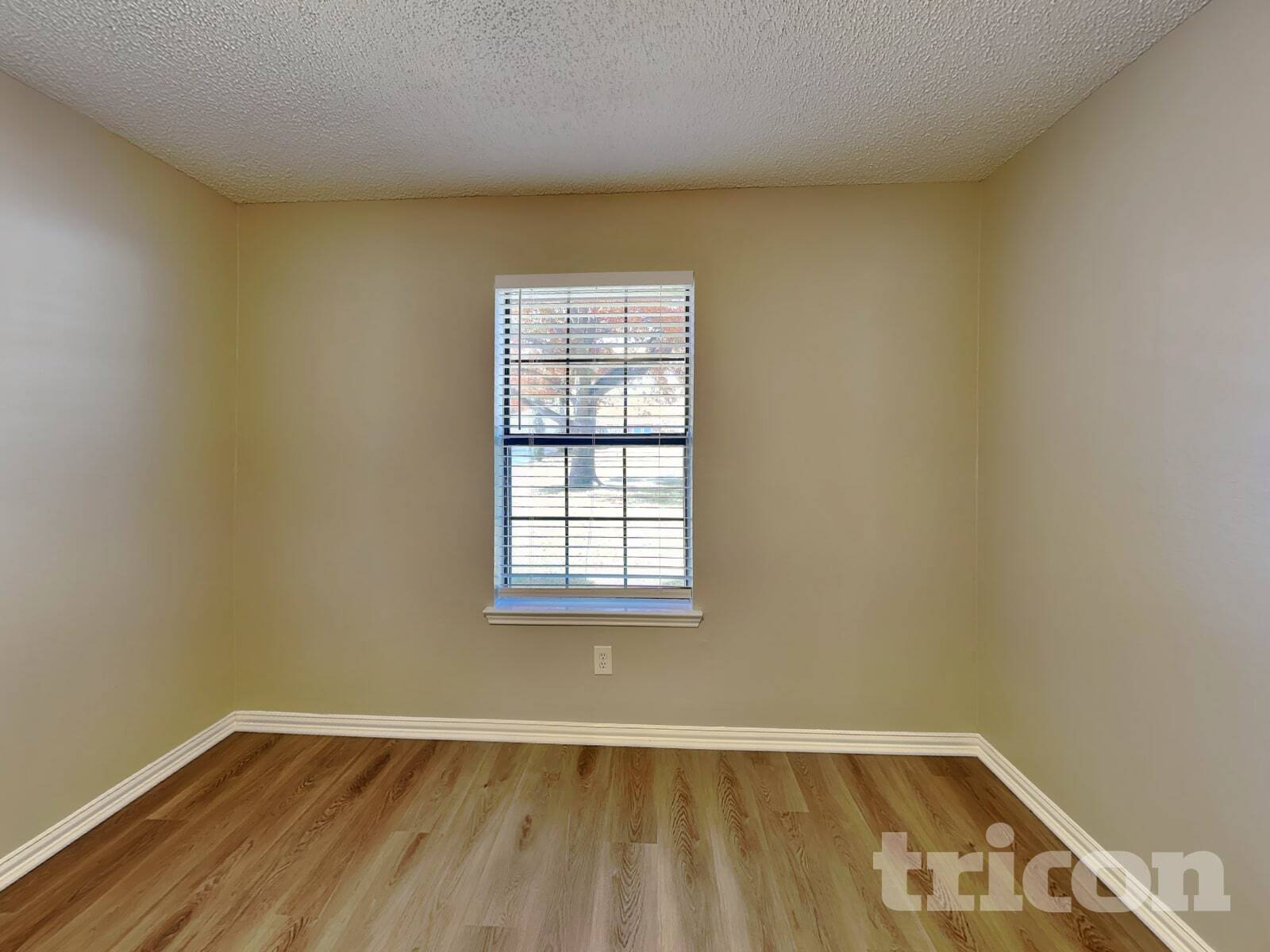 Building Photo - 6211 Minuteman Ln