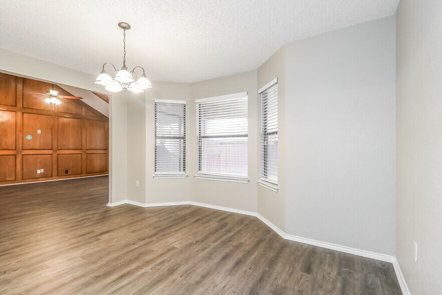 Building Photo - 6303 Berlinetta Dr