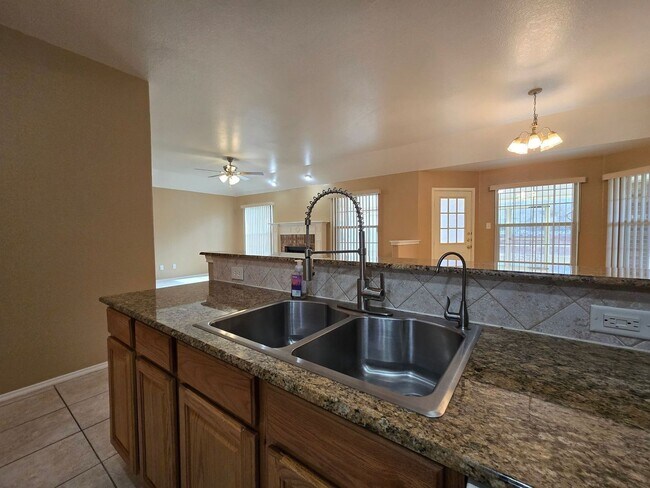 Building Photo - 5812 Durango Dr