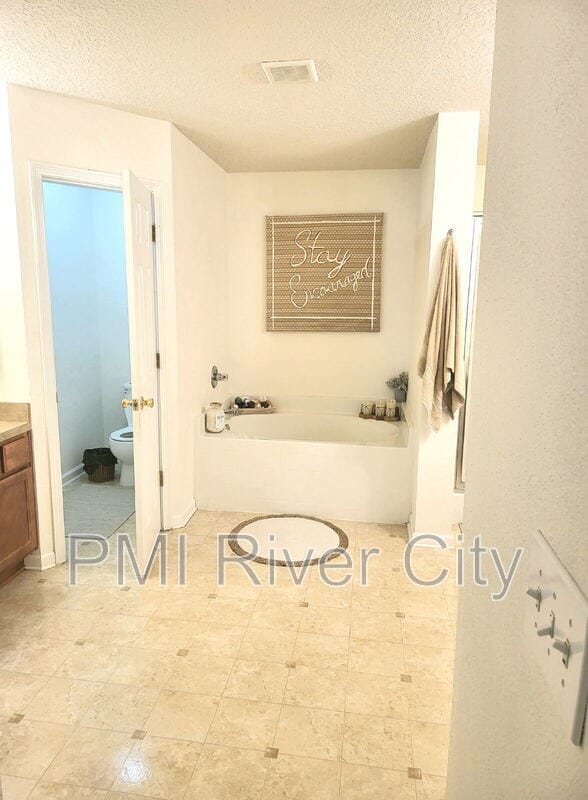 Building Photo - 2132 Sotterley Ln
