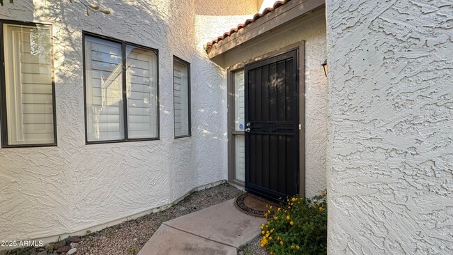 Building Photo - 15020 N 40th St