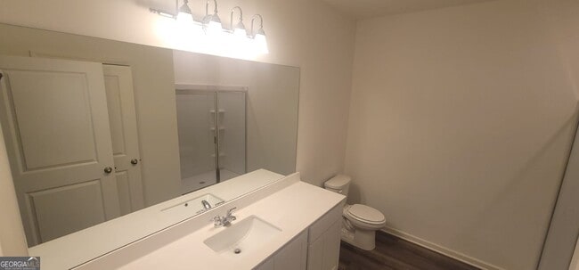 Building Photo - 214 Moreton Wy