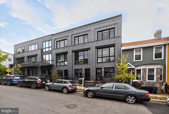 Building Photo - 774 Girard St NW