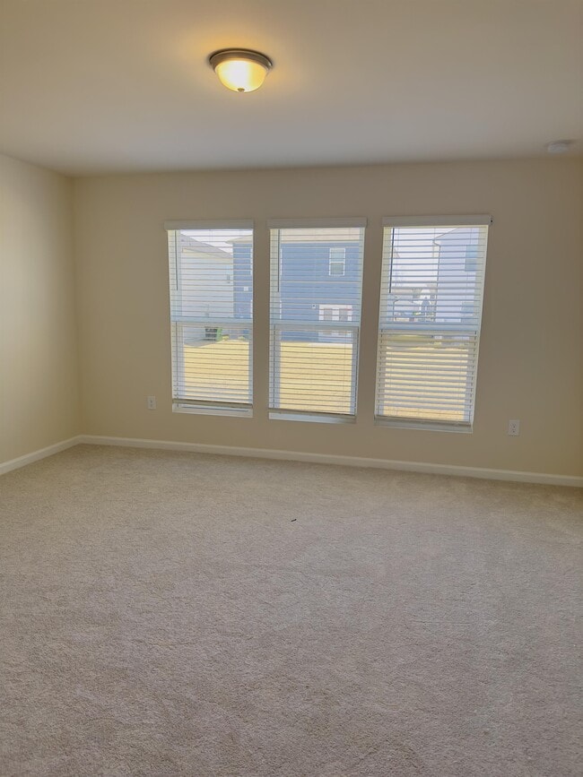 Building Photo - 732 Ambrose Hl Ln
