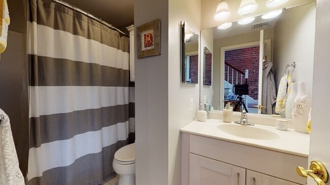 Building Photo - 23 Worcester Sq