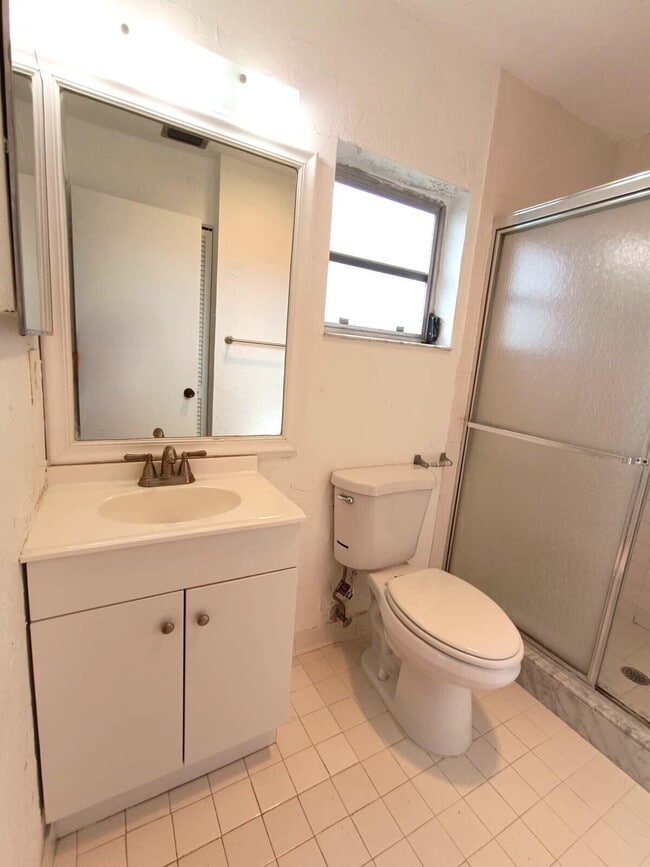 Building Photo - 13283 Pineapple Palm Ct