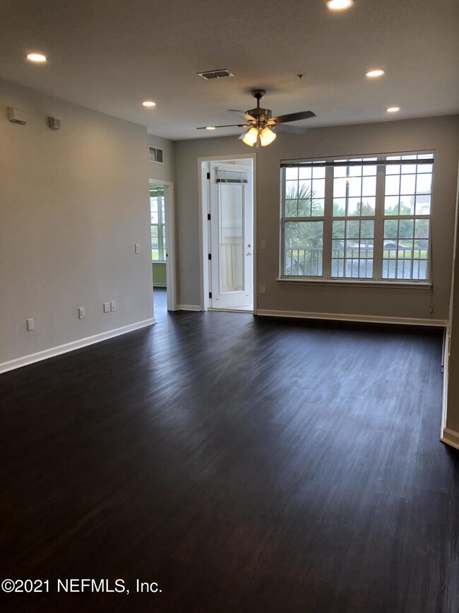 Building Photo - 11251 Campfield Dr