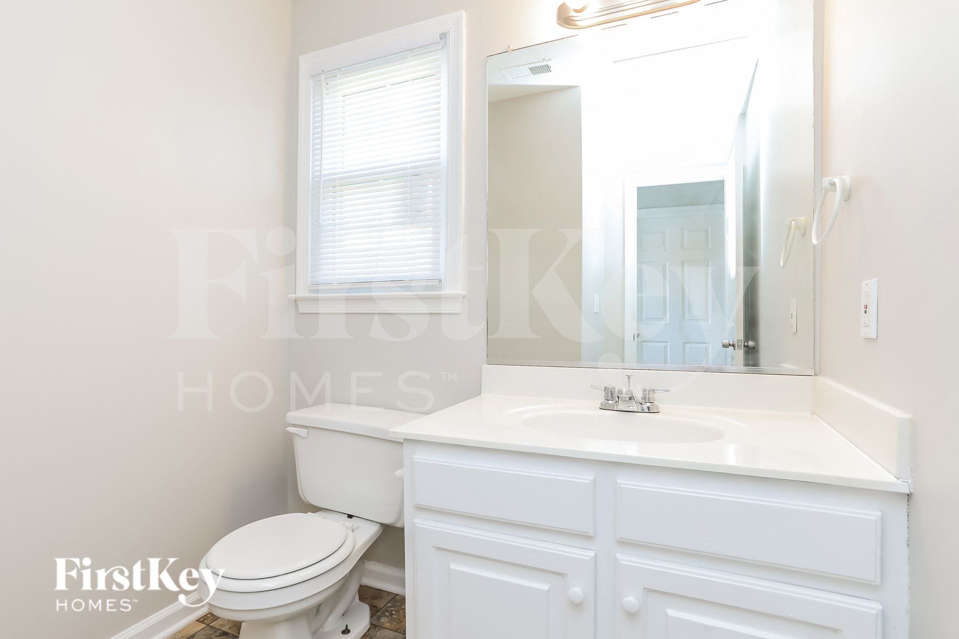 Building Photo - 4906 Riding Ridge Dr