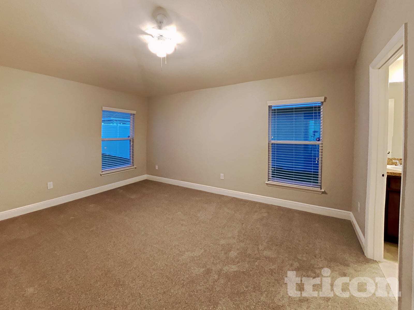 Building Photo - 14502 Dunrobin Dr