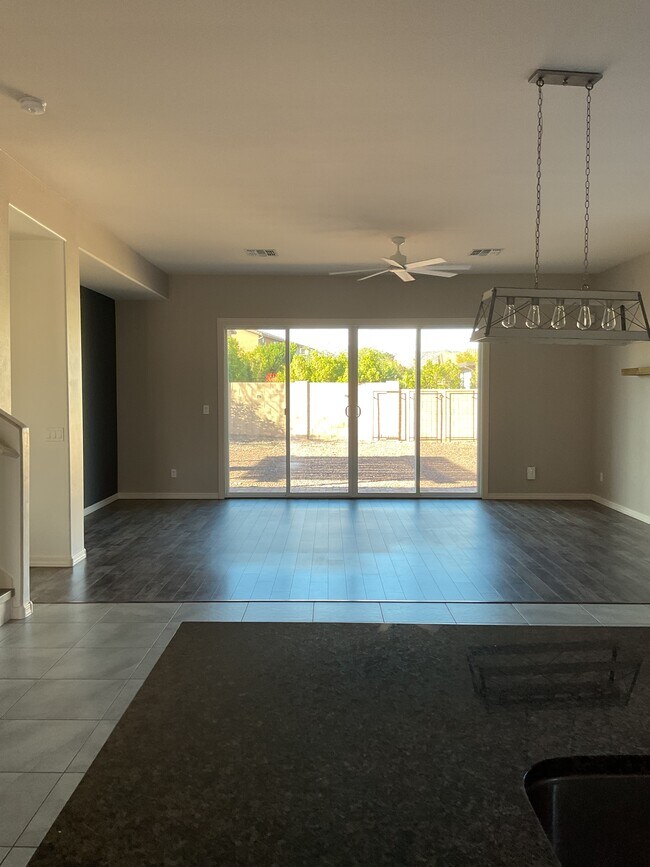 Building Photo - 20466 W Legend Trail