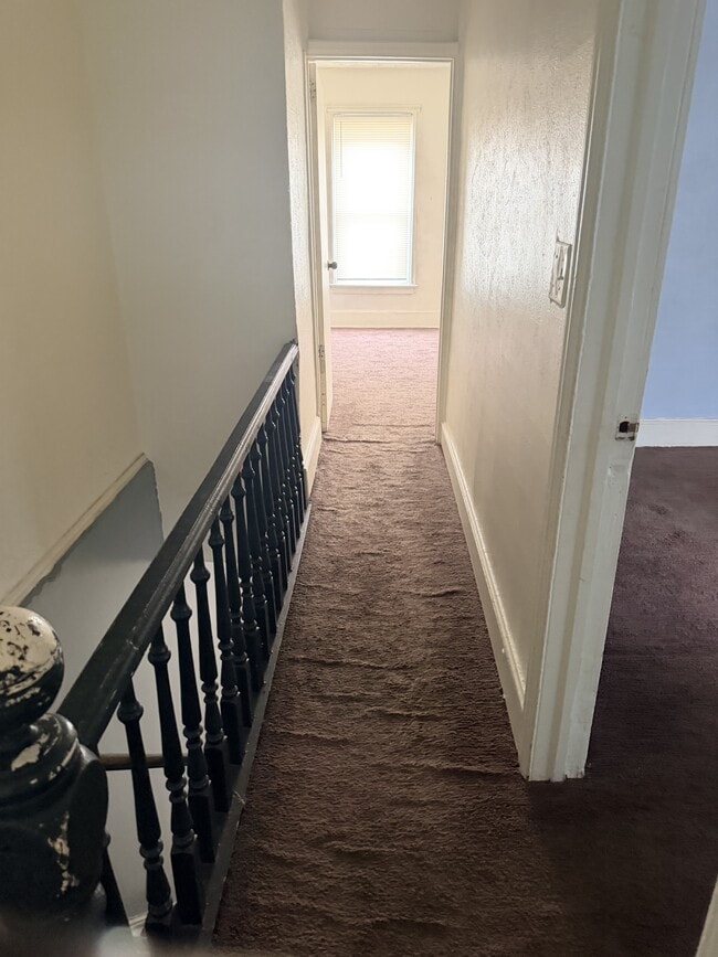 Building Photo - 1813 W 3rd St