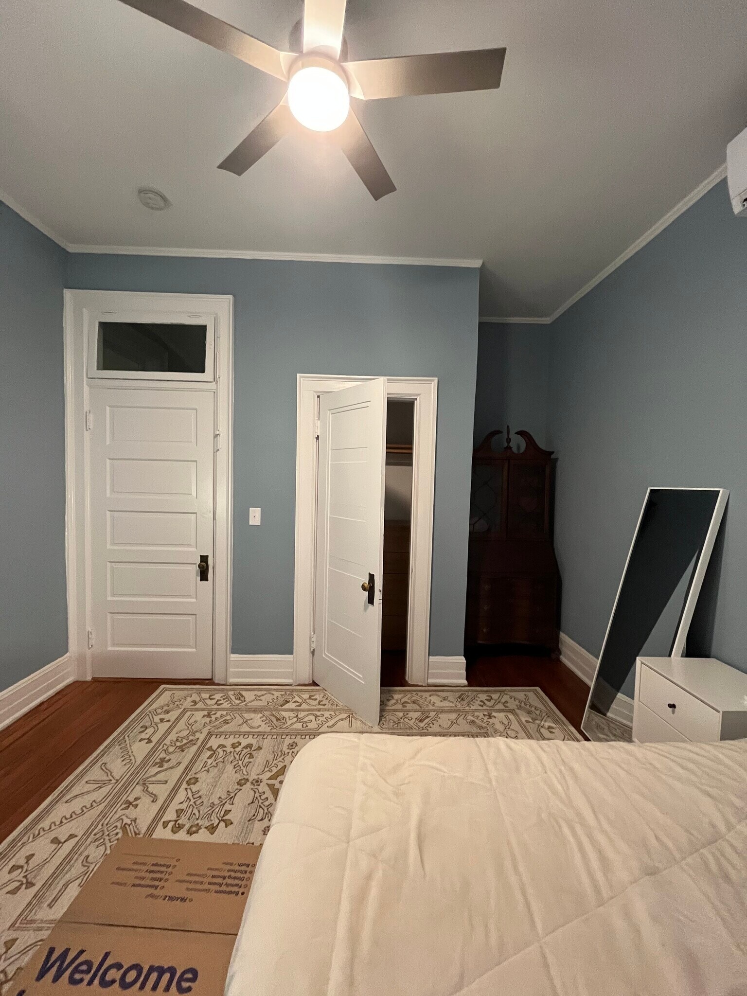 Building Photo - 2611 W Grace St