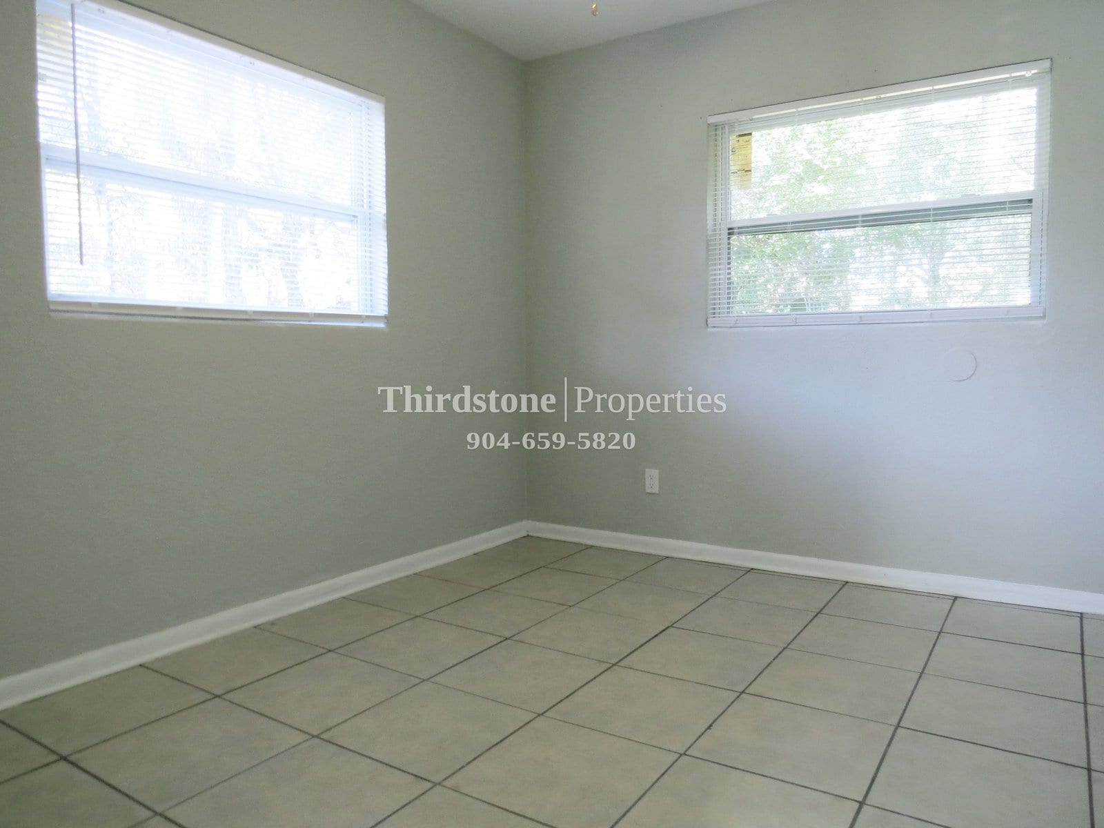 Building Photo - 2837 W 6th St