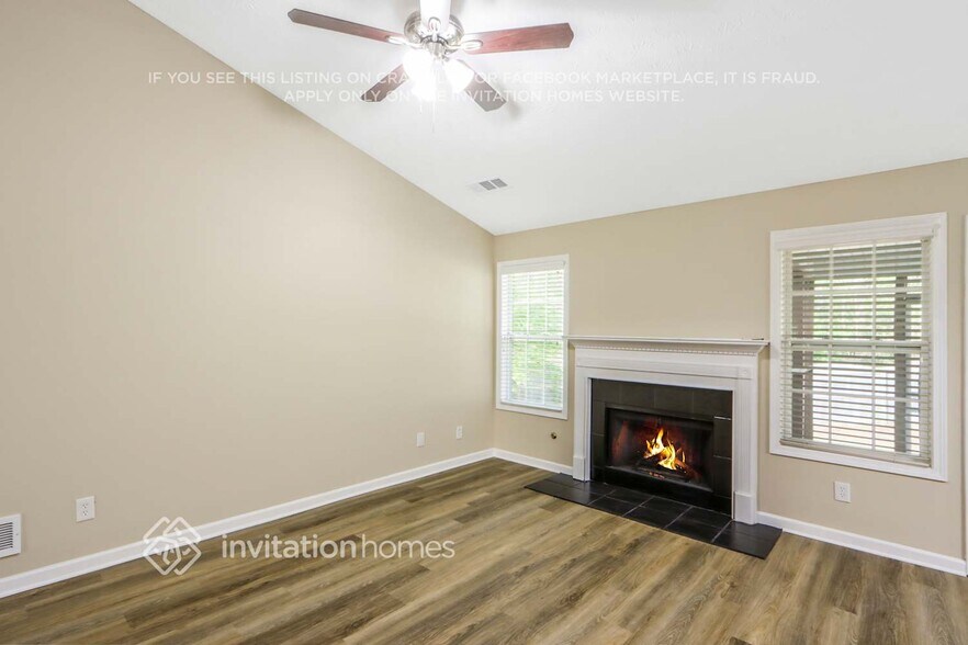 Building Photo - 250 Covington Dr