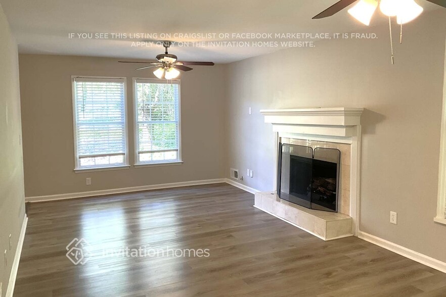 Building Photo - 2073 Kinridge Rd