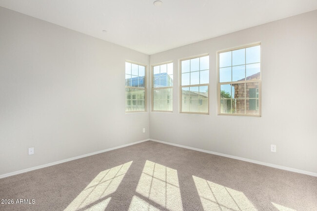 Building Photo - 1677 E Chelsea Ln