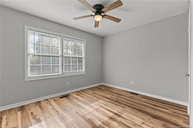 Building Photo - 412 Morley Dr