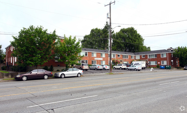 Building Photo - Brubaker Apartments
