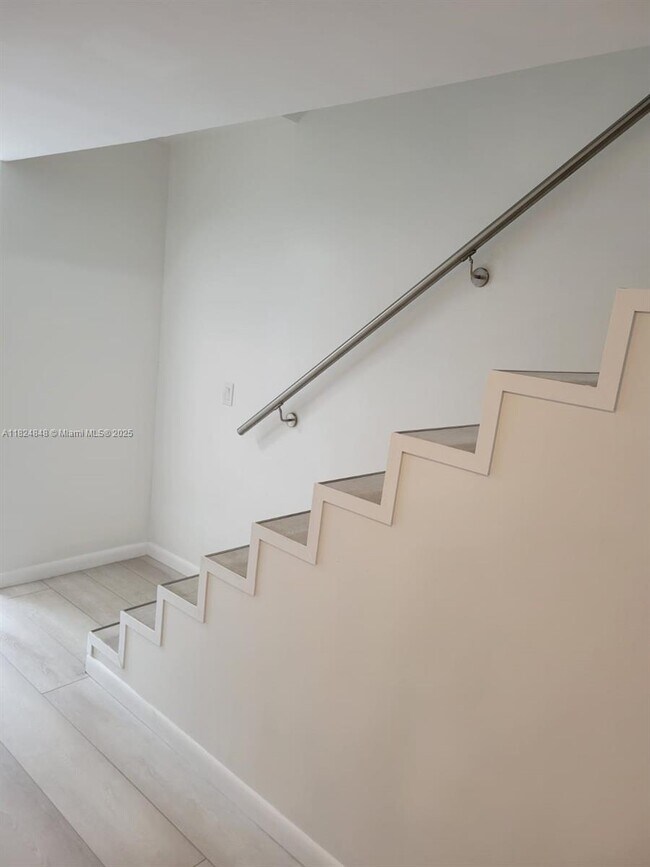 Building Photo - 4600 SW 67th Ave