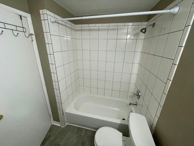 Building Photo - 6630 Cordova Dr