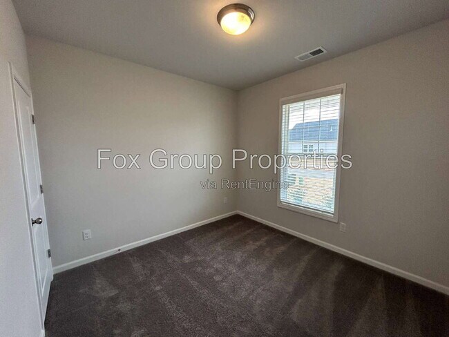 Building Photo - 8236 McCormick St