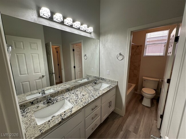 Building Photo - 10447 Garden Rose Dr