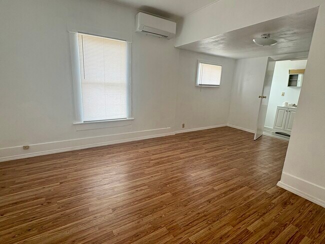 Building Photo - 1345 Cornell Ave