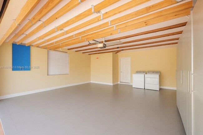 Building Photo - 9318 NW 50th Doral Cir S