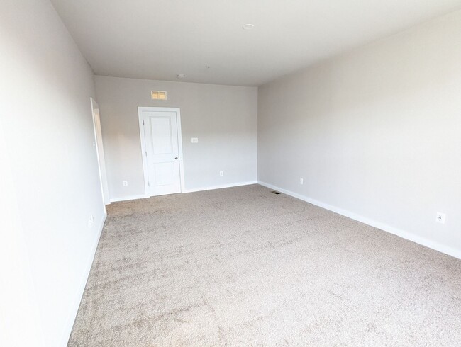 Building Photo - 1129 Lawler Dr