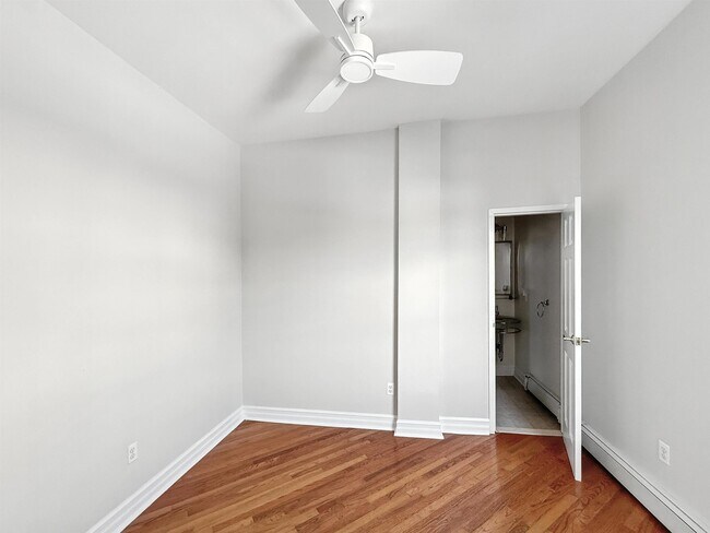 Building Photo - 510 Palisade Ave