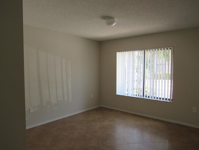 Building Photo - 8442 Coral Lake Way