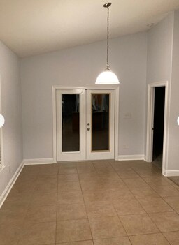 Building Photo - 6958 Summerset Dr