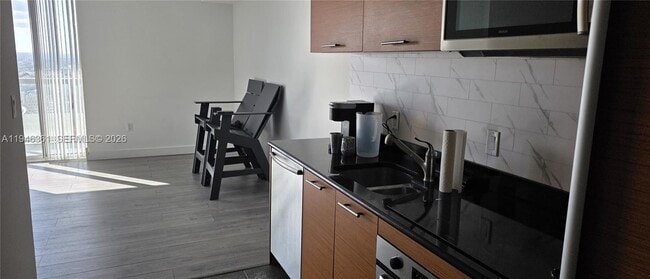 Building Photo - 50 Biscayne Blvd