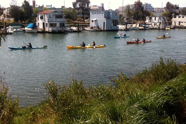 Building Photo - Luxury Condo at Park Terrace