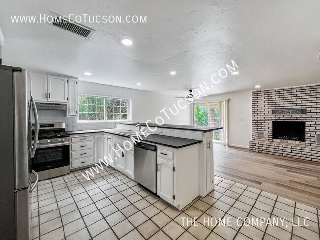 Building Photo - 420 Hetzel Ave