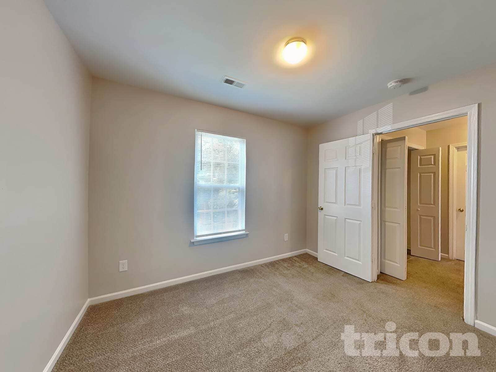 Building Photo - 120 Honeywood Ave