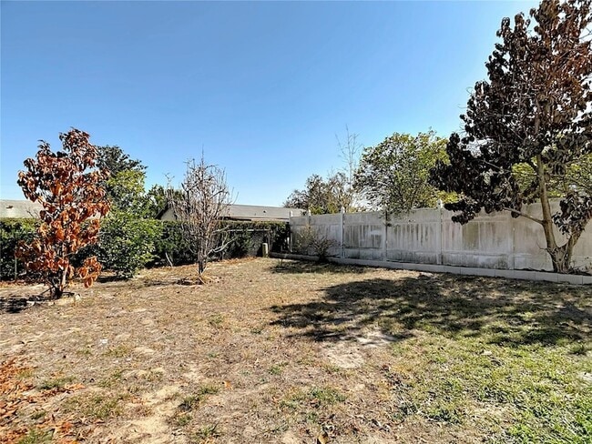 Building Photo - 5066 Woodbine St