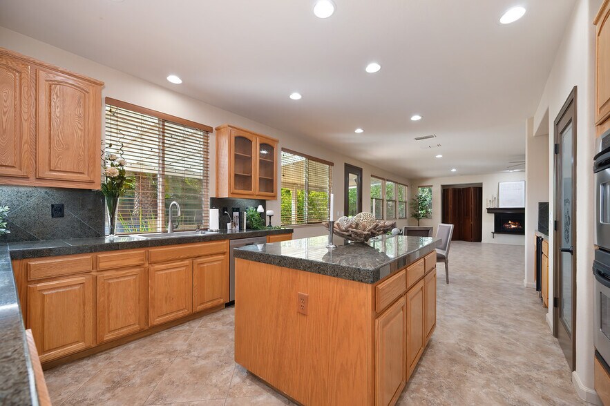 Building Photo - 8441 Briggs Dr