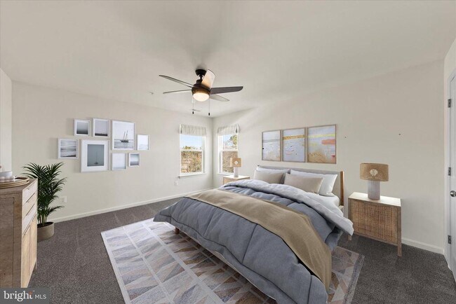 Building Photo - 5559 Trafalgar Cir