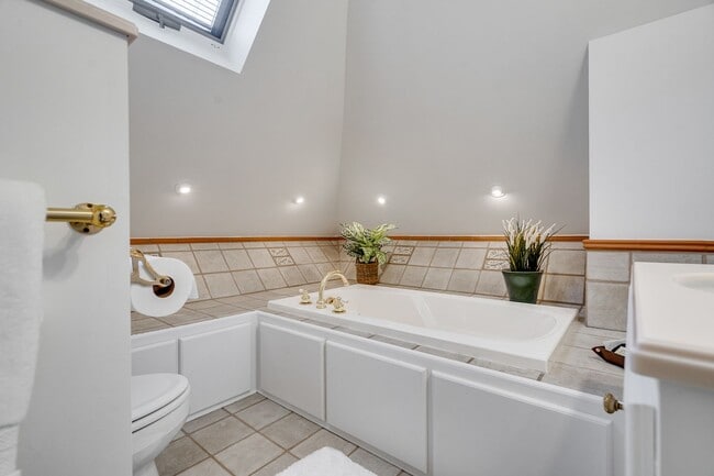 Building Photo - F. Scott Fitzgerald House in Saint Paul Can Be Your Home!