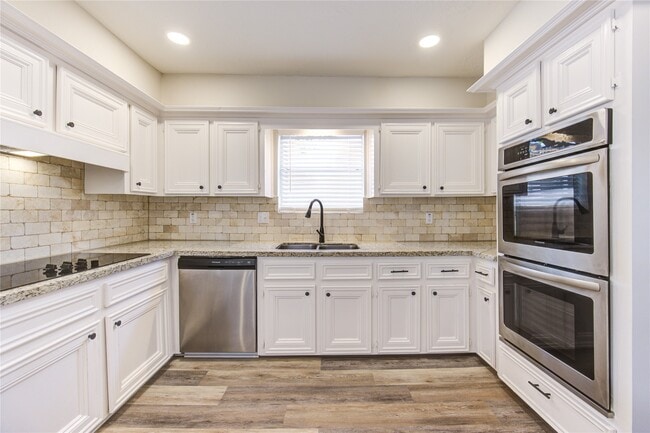 Building Photo - 9115 Taidswood Dr