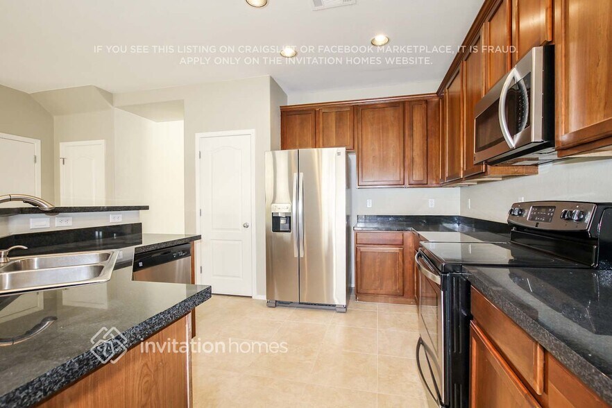 Building Photo - 17146 N 184th Dr