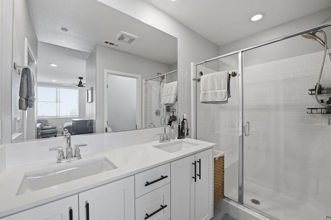 Building Photo - 2361 Acara Cir